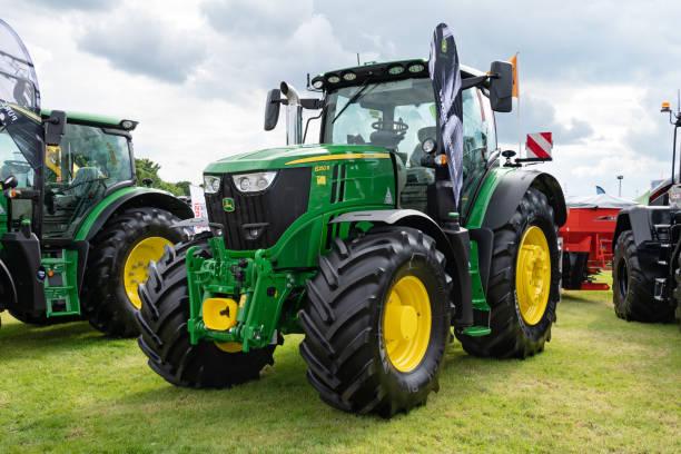 tractor at good condition  in duvvada